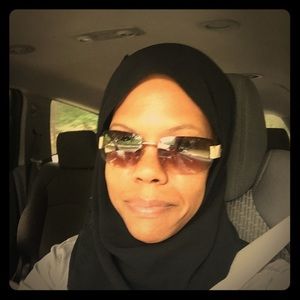 Meet your Posher, Khaleelah